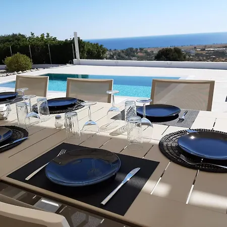 Seaview White Pearl Villa *